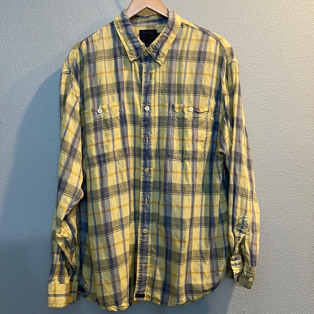 Tommy Bahama mens XL. Excellent condition long sleeves. Non smoker